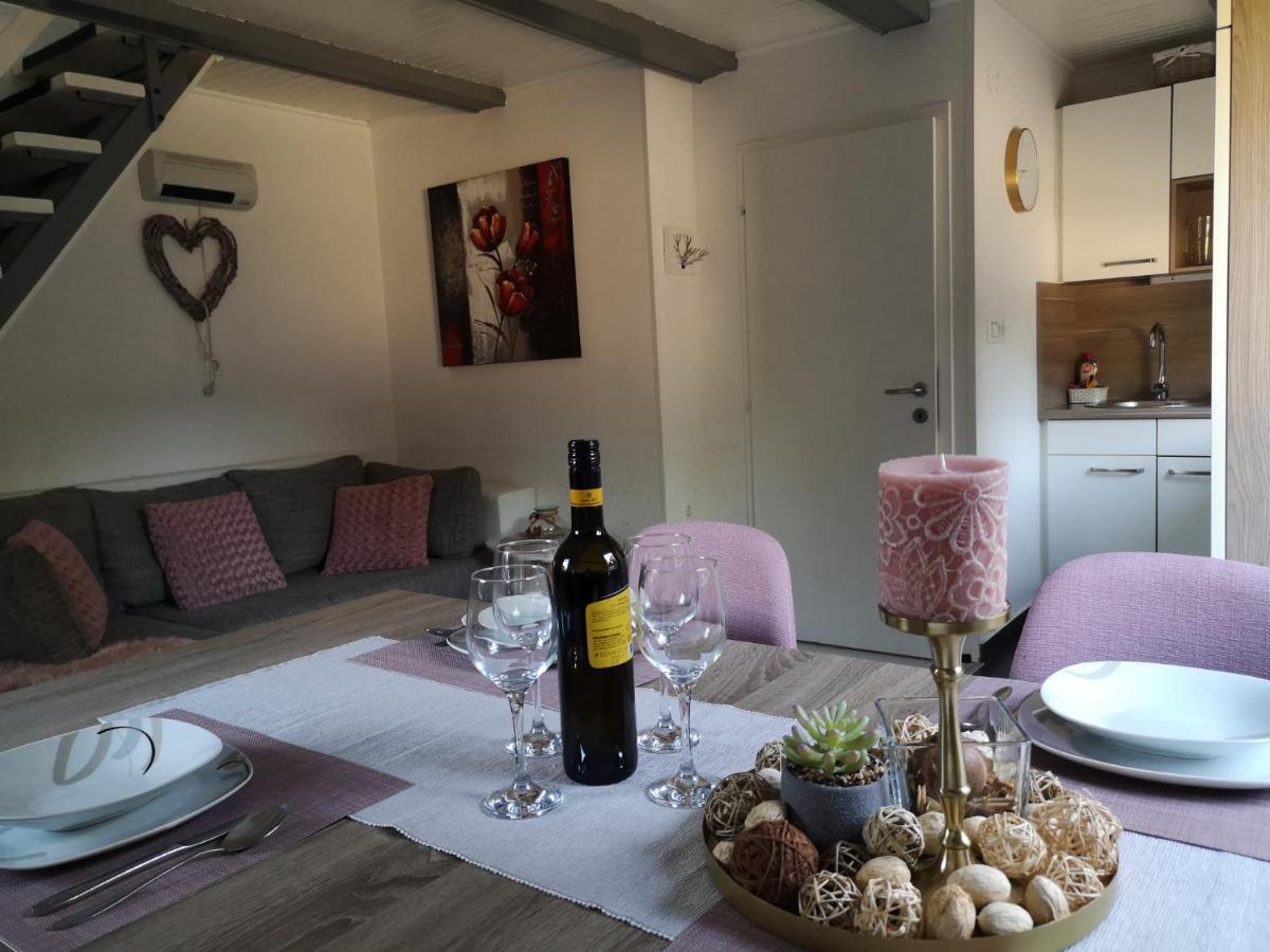 App Gaia Maia, Terme Catez Apartment ชาเตช อ็อบ ซาวี ภายนอก รูปภาพ
